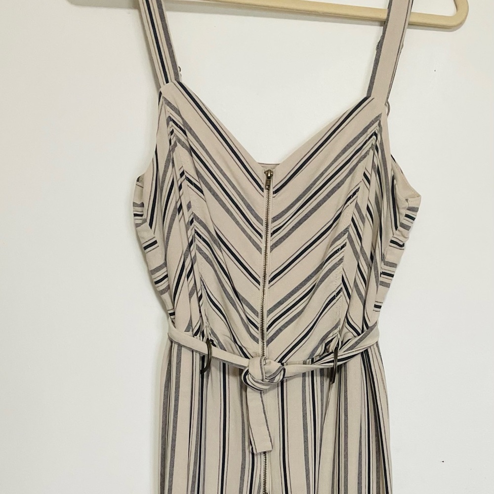 Women’s Jumper - size XL - LIKE NEW.